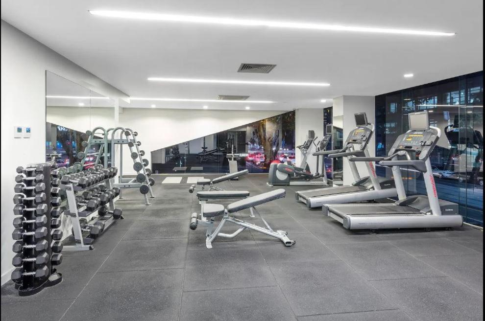 2 Bedroom Apartment With Stunning Views in Melbourne CBD - Aura on Flinders Exterior foto